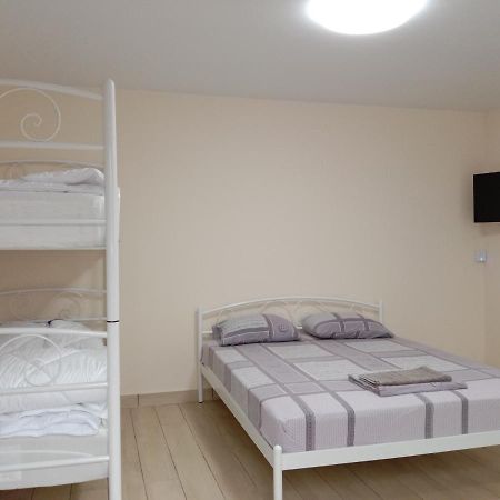 Appartement Однокімнатна 105 à Khmelʼnytsʼkyy Extérieur photo